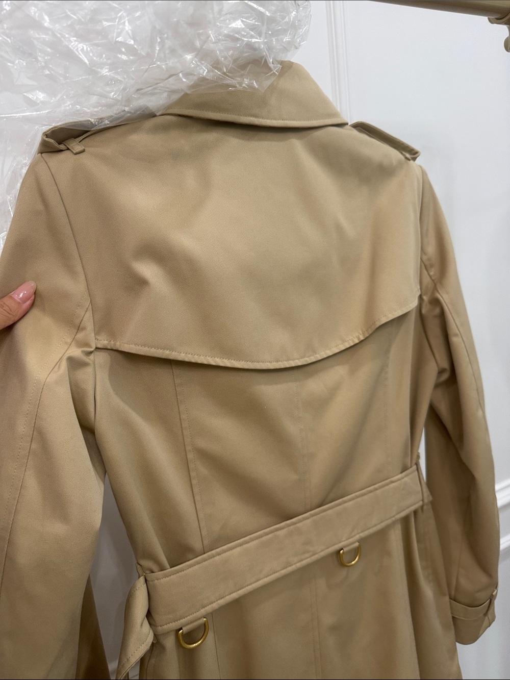 Brand New Burberry Chelsea trench coat - Picture 7 of 9